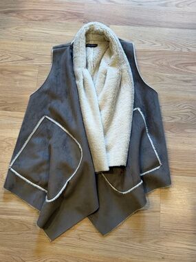 Gaby and Eden Faux-fur Draped Vest in Taupe with Cream Lining sz M